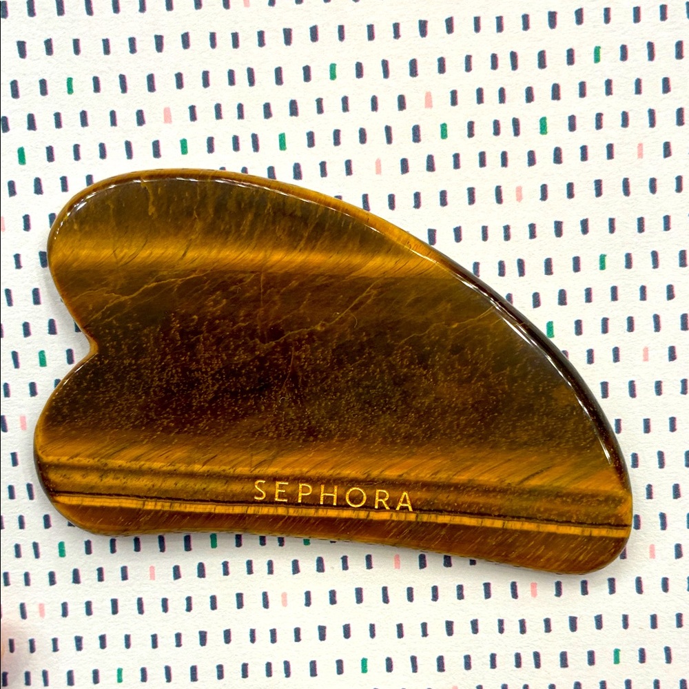 [ nwot ] Sephora Genuine Tiger’s Eye Gua Sha Tool
